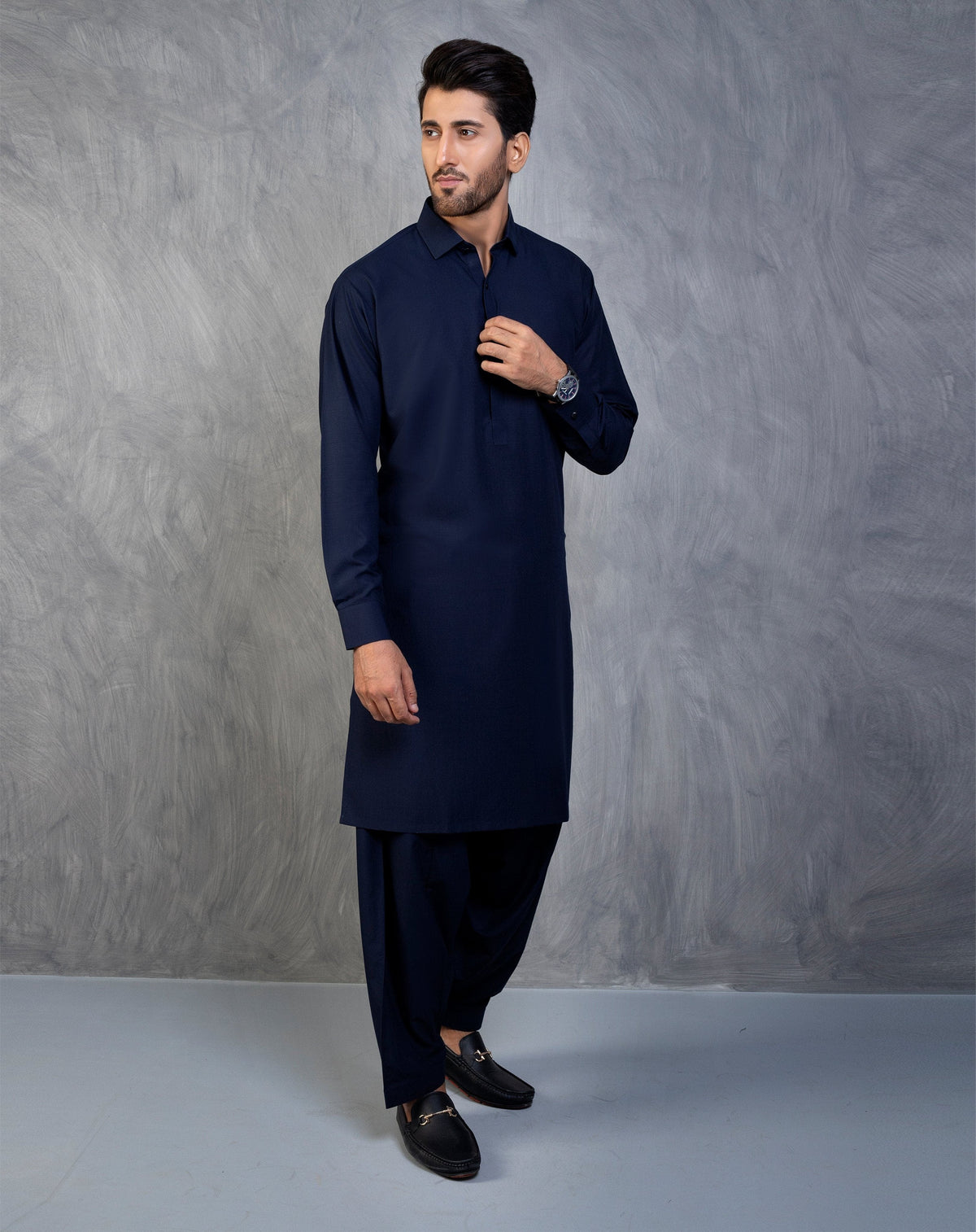 How To Choose The Best Shalwar Kameez Piece Online