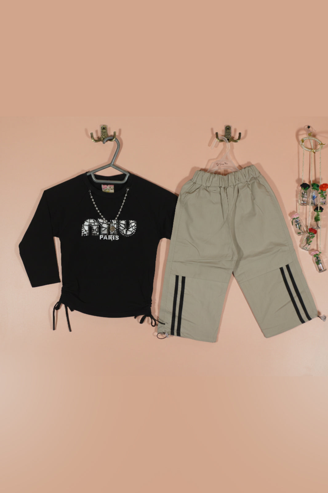 Girls Paris Print Top & Trouser Set – Trendy Casual Two-Piece Outfit