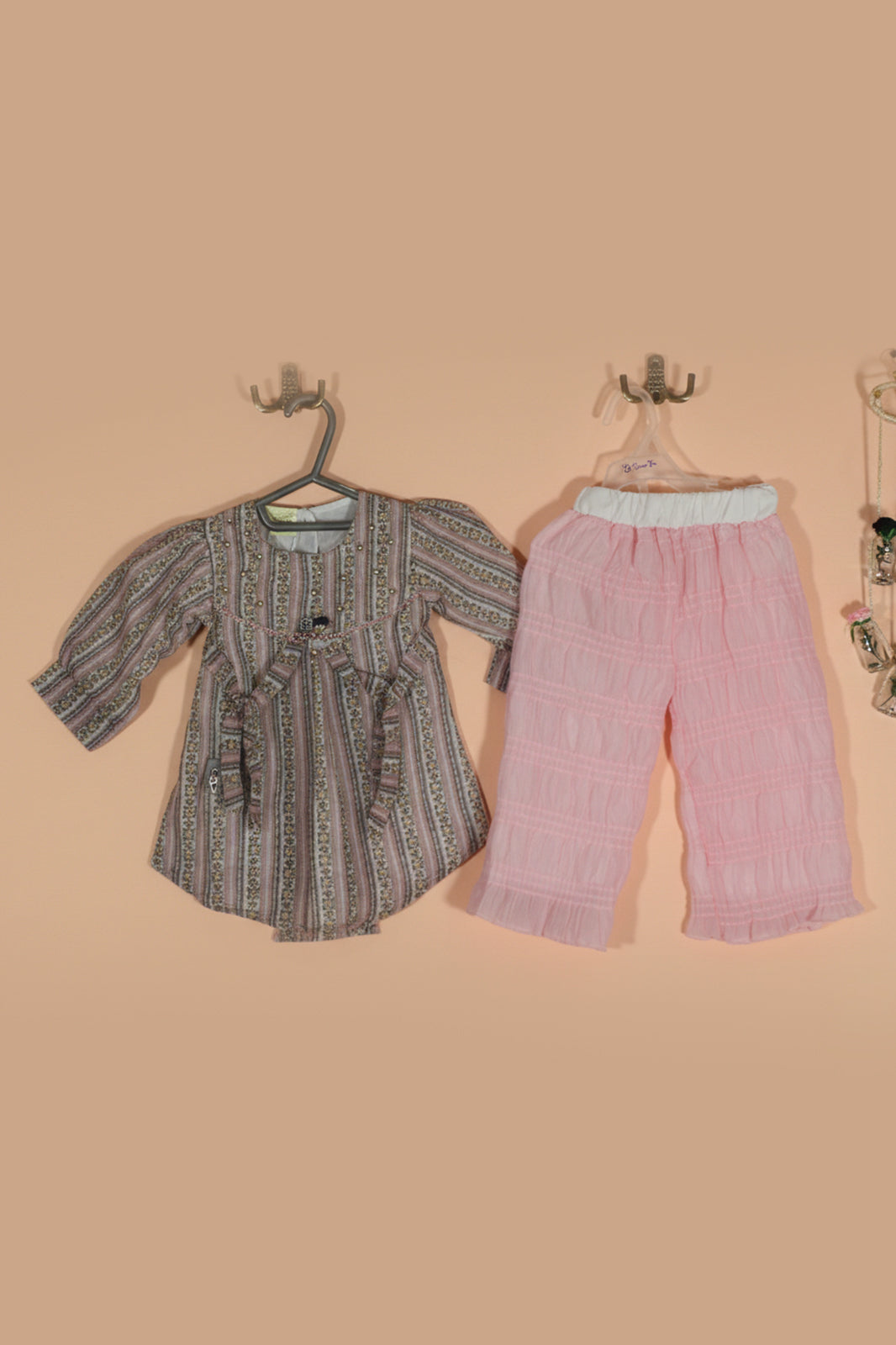 Girls Printed Kurti Top & Cotton Trouser Set – Soft Pastel Two-Piece Outfit