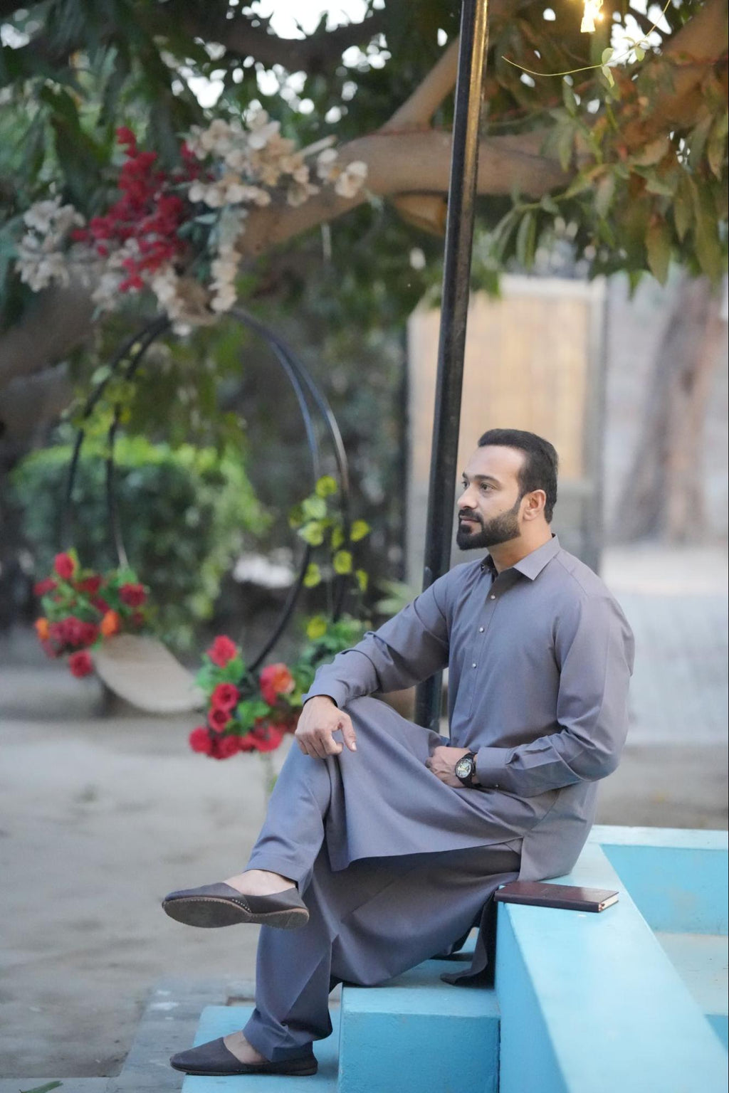 Classic Grey Textured Men’s Dress Shalwar kameez– Perfect Fashion Style